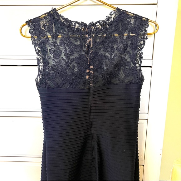 Tadashi Shoji Navy Blue Lace Dress Wedding Guest MOB Size Small NWOT Cocktail - Picture 9 of 13